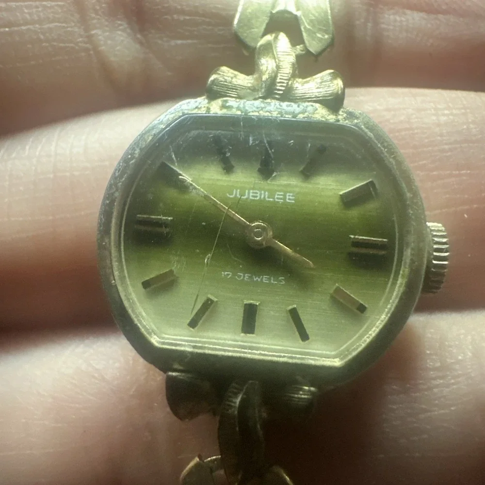 Vintage‎ Jubilee 17 JEWEL Manual Wind Green Dial 20mm Ladies Watch For Repair